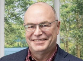 Dr. John Raquet